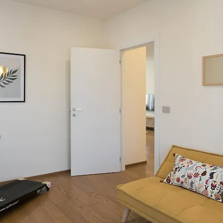 Casa Flora 아파트